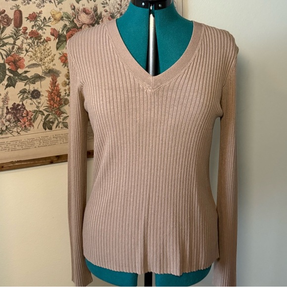 V-Neck Ribbed Sweater - Picture 5 of 5